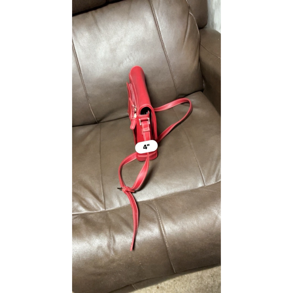 Liz Claiborne Red Leather Crossbody Bag Women's - Picture 6 of 8